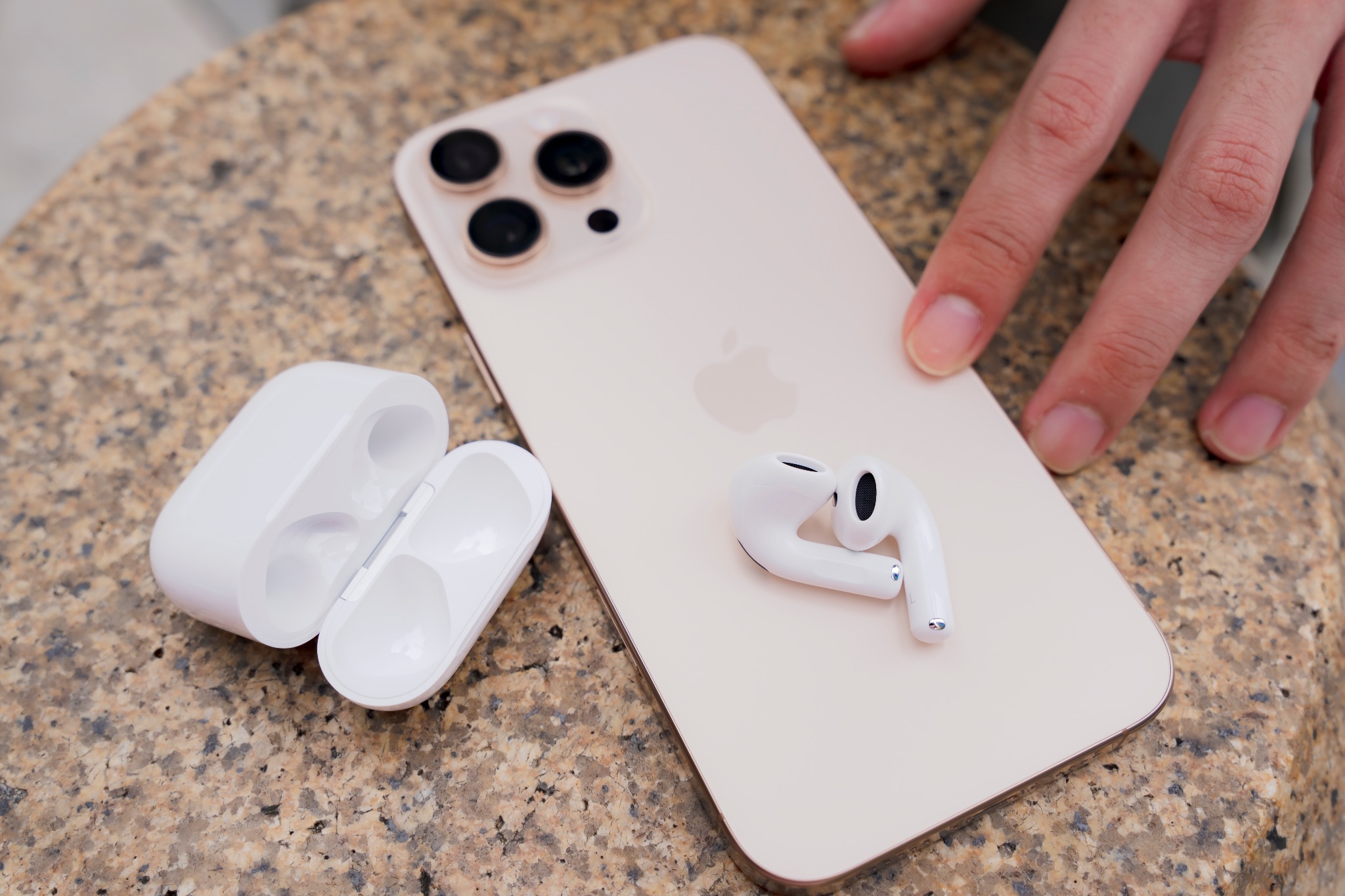 iPhone 17 vừa ra mắt, iPhone cũ giá “chạm đáy” từ 3,3 triệu đồng